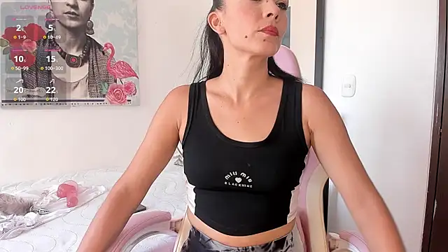 Lhia  online show from 30, 9, 2025