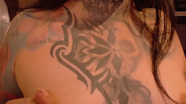 Unatatuada online show from 6, 11, 2025