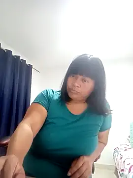 adri89-g online show from 28, 11, 2025