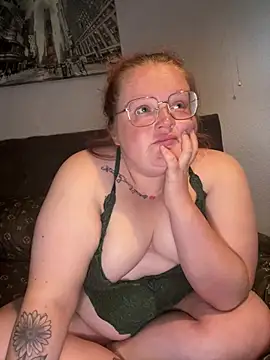 Snapshot of AmberBliss-X chatting on 19, 7, 2026 AmberBliss-X online show from 19, 7, 2026