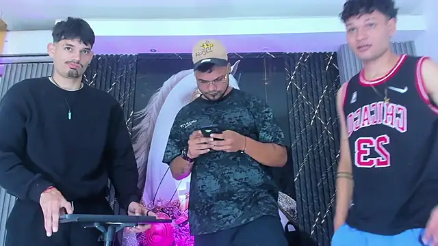 Iam Steven online show from 15, 11, 2025