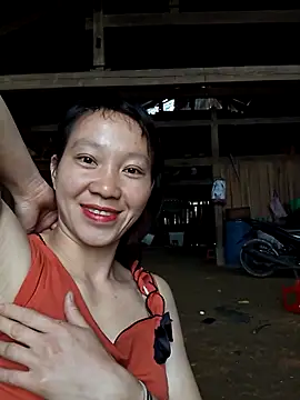 bonnie-00 online show from 24, 10, 2025