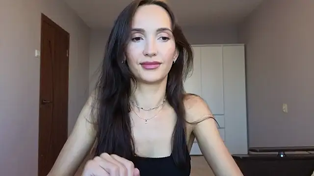 Lillian-Clark online show from 23, 9, 2025