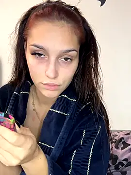 EllaBlowy online show from 3, 10, 2025