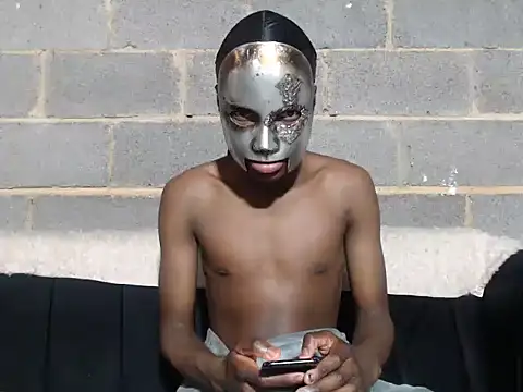 Snapshot of Romeo_Favent chatting on 28, 9, 2025 Romeo Favent online show from 28, 9, 2025