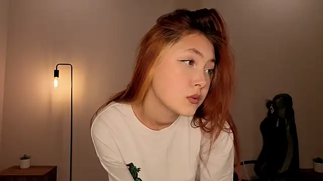 Frences Eyes online show from 14, 11, 2025