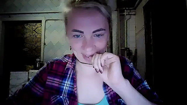 EmmaCat  online show from 15, 4, 2026