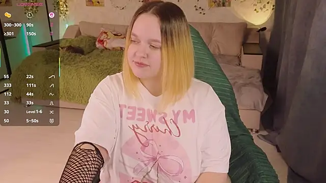 Aki nohana online show from 24, 10, 2025