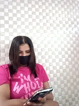 Snapshot of Arti_ chatting on 9, 10, 2025 Arti online show from 9, 10, 2025