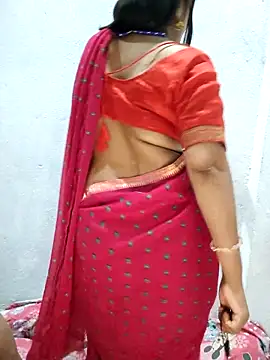 bigcutecouple online show from 13, 3, 2026