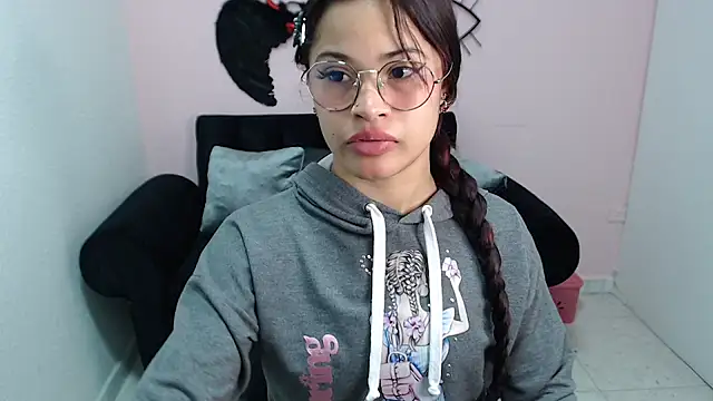 mia sexgirl online show from 24, 10, 2025