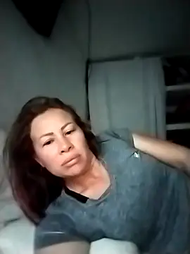 LaraCaliente online show from 11, 1, 2026