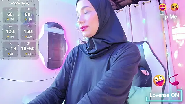 ShanaJamil online show from 2, 10, 2025