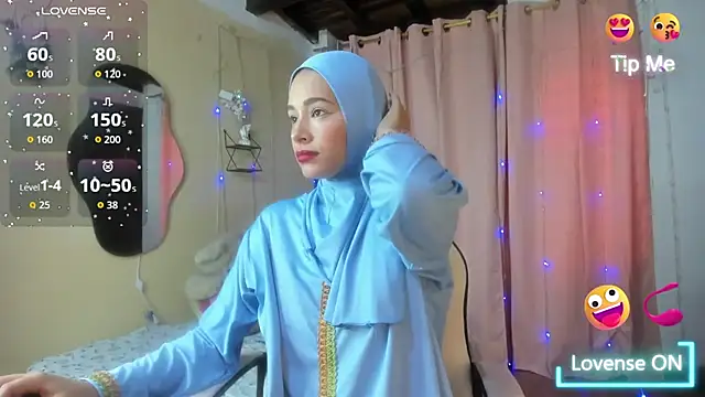 ShanaJamil online show from 21, 11, 2025