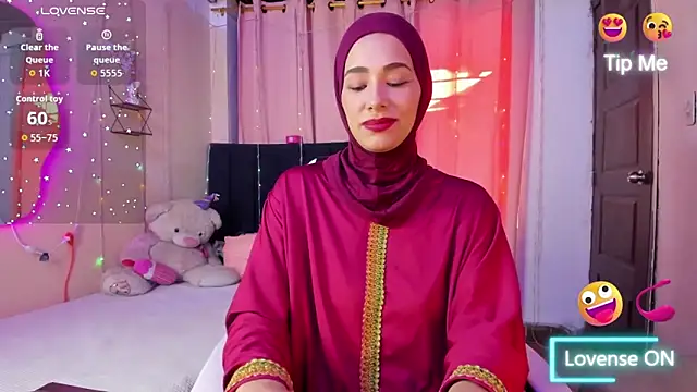 Snapshot of ShanaJamil chatting on 4, 2, 2026 ShanaJamil online show from 4, 2, 2026