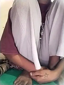 Snapshot of Rapunzal chatting on 14, 11, 2025 Rapunzal online show from 14, 11, 2025