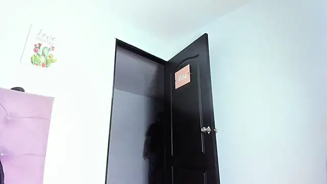 EthanBlackwoodd online show from 18, 4, 2026