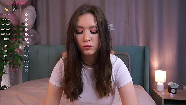 Snapshot of AlinaOrf chatting on 17, 11, 2025 AlinaOrf online show from 17, 11, 2025