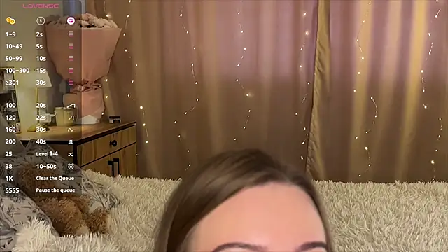 Amelia Ray  online show from 16, 4, 2026