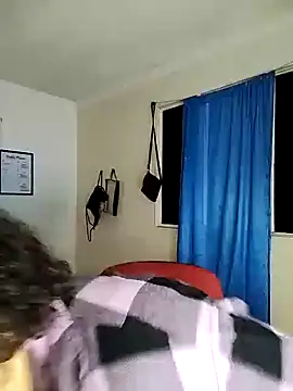 Julie wallace online show from 19, 11, 2025