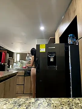 Isabella Montoya online show from 27, 9, 2025