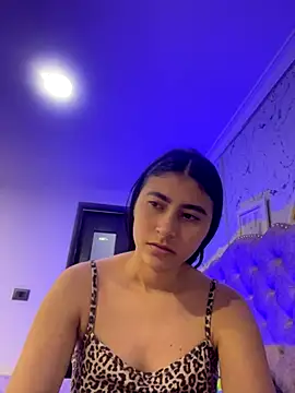 Isabella Montoya online show from 1, 12, 2025