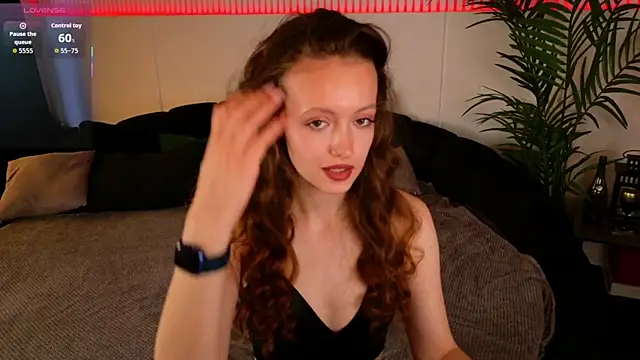 SallyPinkman online show from 7, 11, 2025