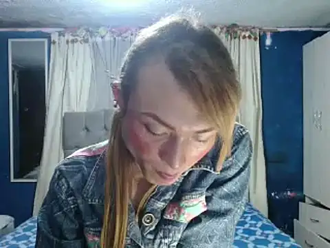 Snapshot of skarleth_hot21 chatting on 9, 10, 2025 skarleth hot21 online show from 9, 10, 2025