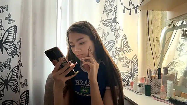 Cuteviola online show from 3, 2, 2026