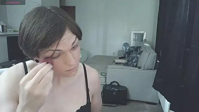 Snapshot of EnbyGamerChick chatting on 26, 9, 2025 EnbyGamerChick online show from 26, 9, 2025