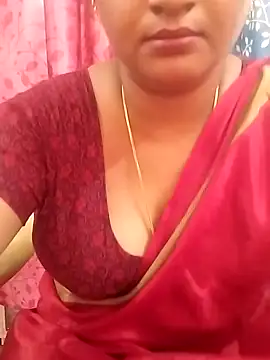 Snapshot of Tamil_Kayal_kutty chatting on 13, 9, 2025 Tamil Kayal kutty online show from 13, 9, 2025