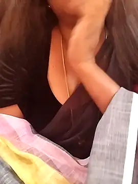 Snapshot of Tamil_Kayal_kutty chatting on 12, 10, 2025 Tamil Kayal kutty online show from 12, 10, 2025