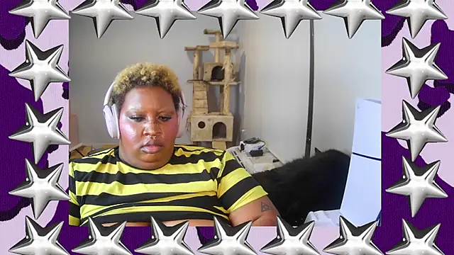 MoniqueStarr online show from 7, 10, 2025