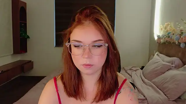 Snapshot of Lilith_Bonheur chatting on 26, 5, 2026 Lilith Bonheur online show from 26, 5, 2026
