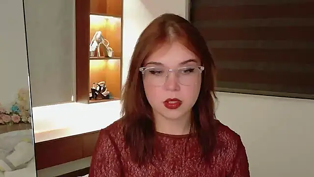 Snapshot of Lilith_Bonheur chatting on 28, 6, 2026 Lilith Bonheur online show from 28, 6, 2026
