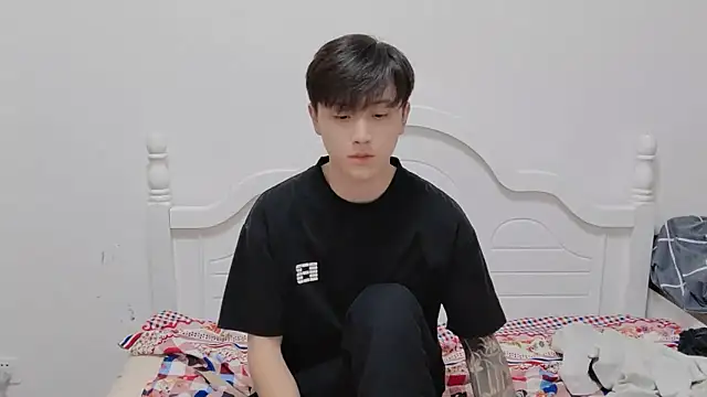 xiaoyi2563 online show from 3, 11, 2025