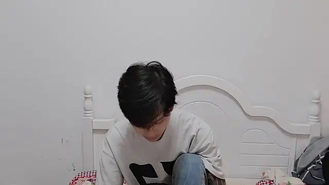 xiaoyi2563 online show from 6, 11, 2025