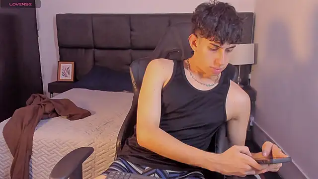 Aaron Spencer13 online show from 23, 10, 2025