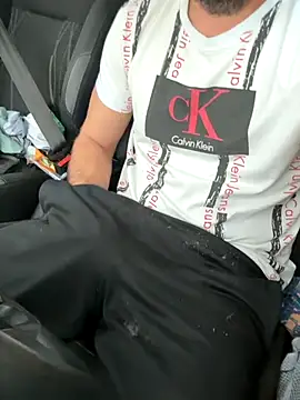 Snapshot of flambeur93 chatting on 25, 10, 2025 flambeur93 online show from 25, 10, 2025