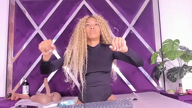 angelkyraasm online show from 7, 1, 2026