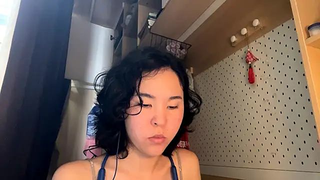 Snapshot of JennyCarpenter chatting on 11, 6, 2026 JennyCarpenter online show from 11, 6, 2026