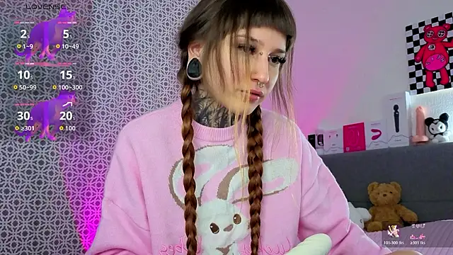 LilithPoison online show from 11, 2, 2026