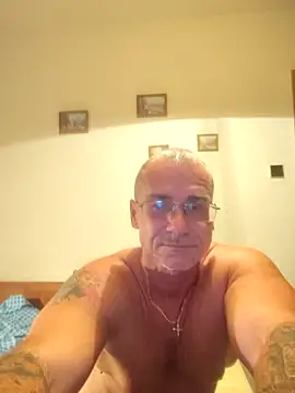 Snapshot of chcem1975 chatting on 20, 9, 2025 chcem1975 online show from 20, 9, 2025