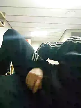 Snapshot of Alecumload chatting on 23, 9, 2025 Alecumload online show from 23, 9, 2025