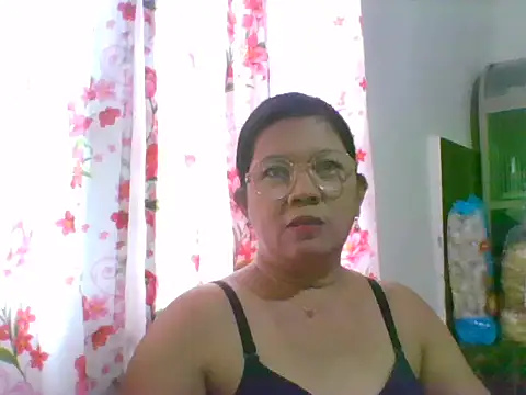 Snapshot of asian_bhebs1 chatting on 17, 10, 2025 asian bhebs1 online show from 17, 10, 2025