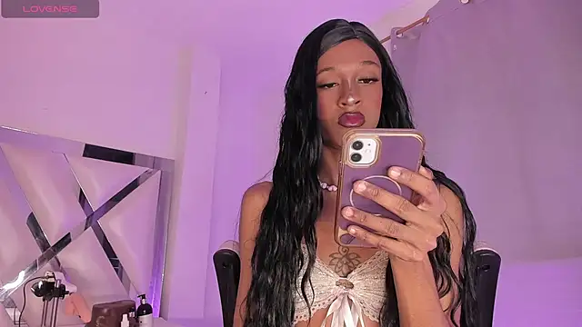 Snapshot of Mia_royal chatting on 19, 7, 2026 Mia royal online show from 19, 7, 2026