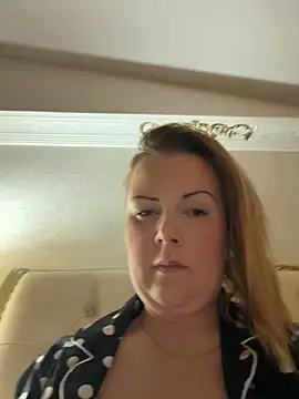 Piccolamonella29 online show from 6, 3, 2026