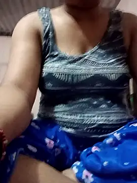 Snapshot of aliya-jaan71 chatting on 28, 9, 2025 aliya-jaan71 online show from 28, 9, 2025