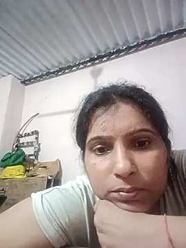 Snapshot of aliya-jaan71 chatting on 6, 10, 2025 aliya-jaan71 online show from 6, 10, 2025