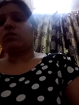 Snapshot of aliya-jaan71 chatting on 14, 10, 2025 aliya-jaan71 online show from 14, 10, 2025